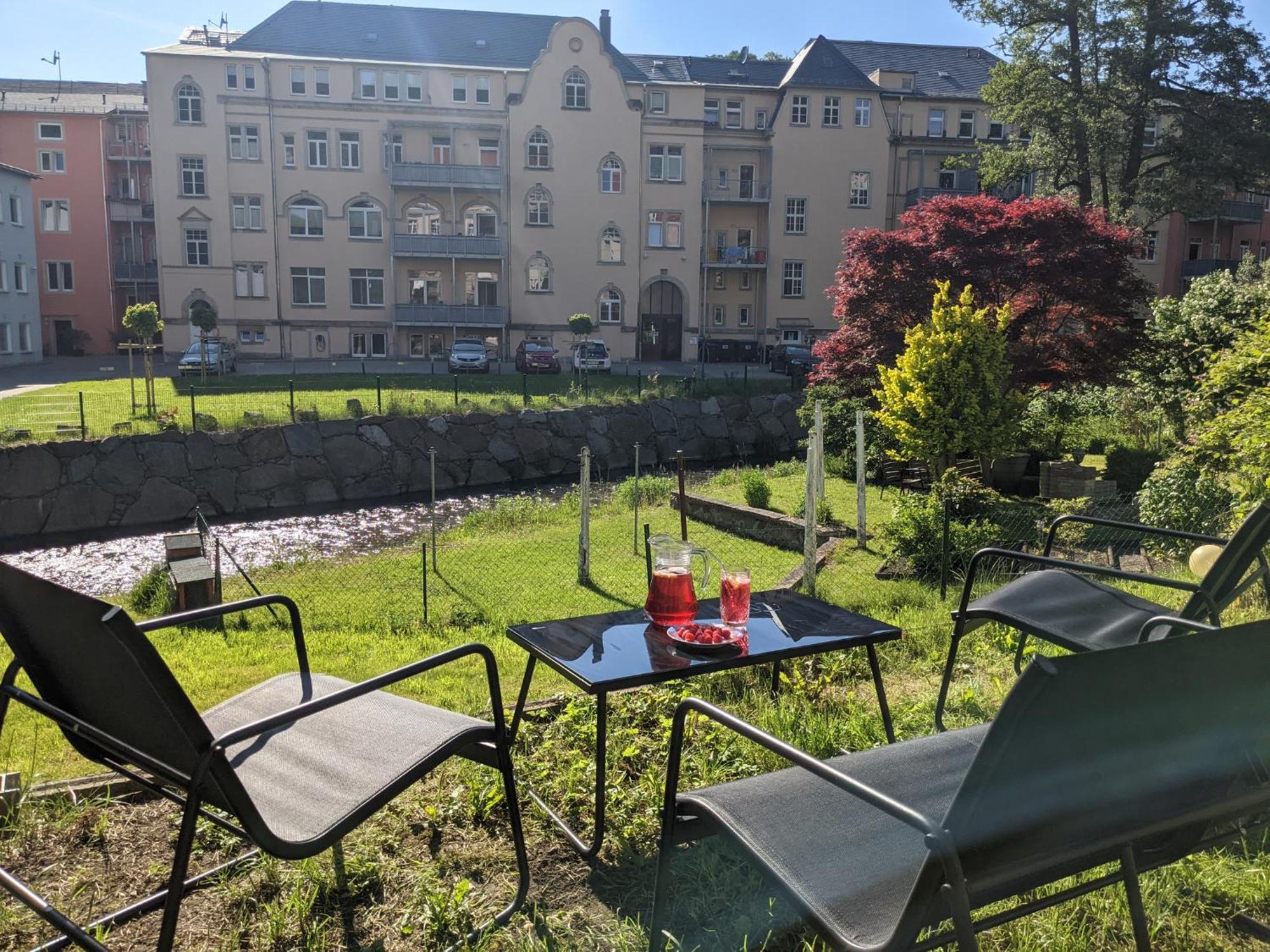 Hw2B - Urlaubsmagie - Wohlfuehlwohnung Mit Balkon, Pool, Sauna & Terrasse Sebnitz Exterior foto