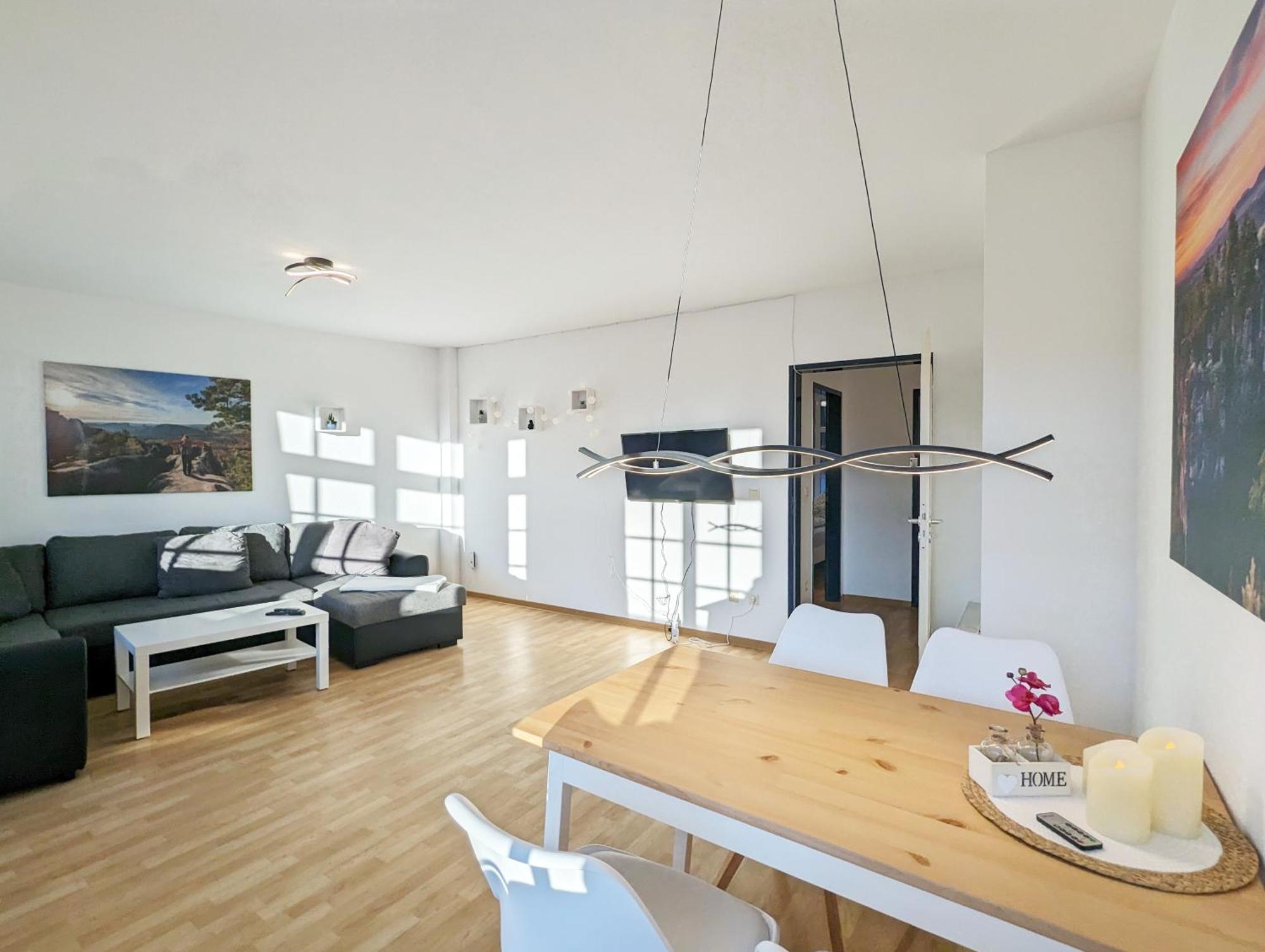 Hw2B - Urlaubsmagie - Wohlfuehlwohnung Mit Balkon, Pool, Sauna & Terrasse Sebnitz Exterior foto