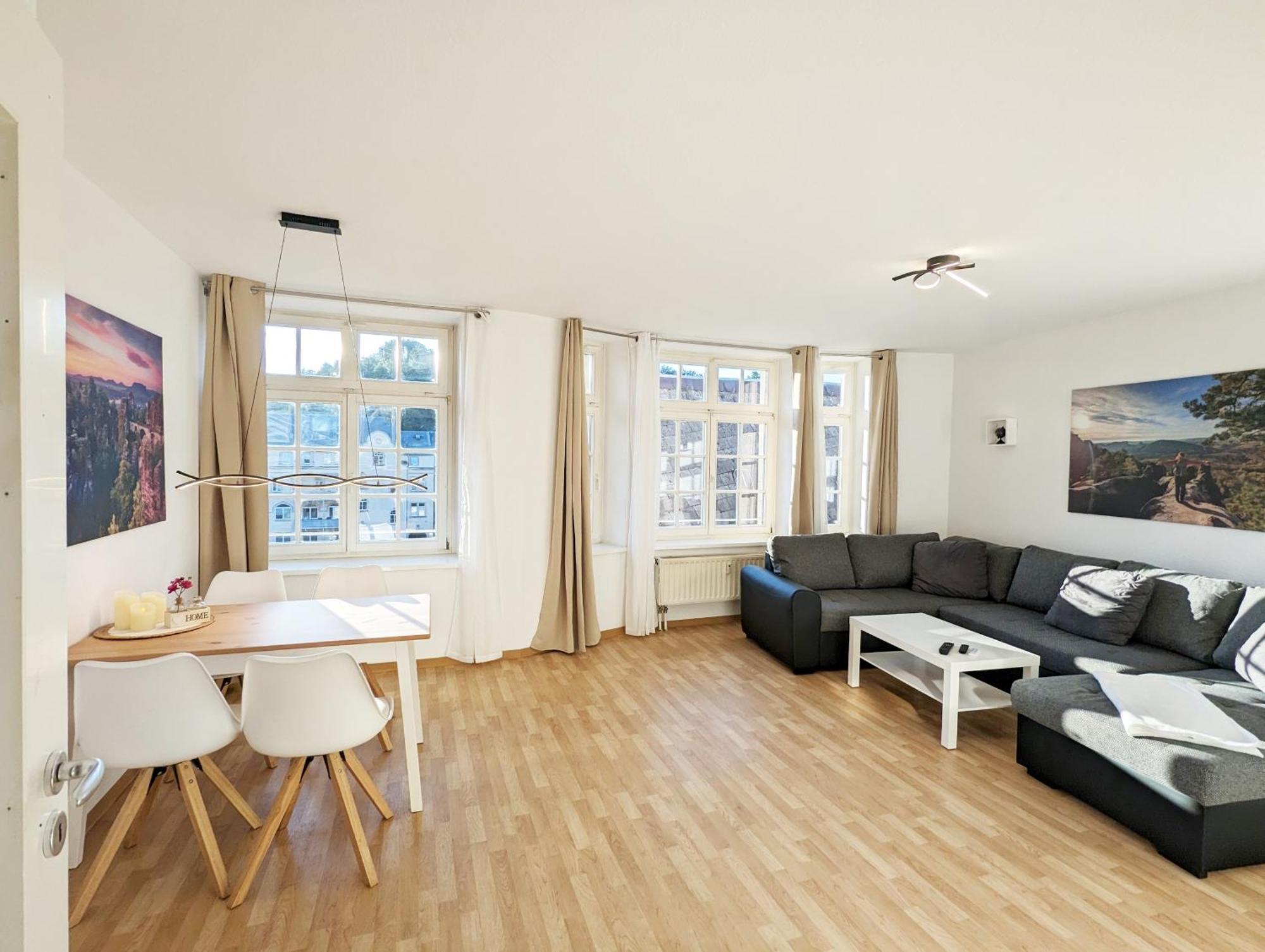 Hw2B - Urlaubsmagie - Wohlfuehlwohnung Mit Balkon, Pool, Sauna & Terrasse Sebnitz Exterior foto